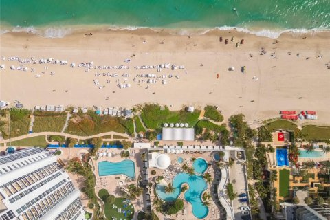 Condominio en venta en Sunny Isles Beach, Florida, 1 dormitorio, 94.85 m2 № 1961249 - foto 21