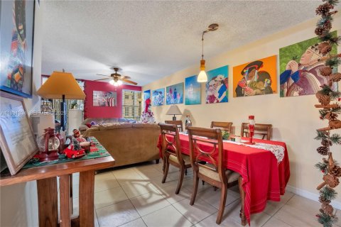 Condo in Sunny Isles Beach, Florida, 2 bedrooms  № 1996156 - photo 5