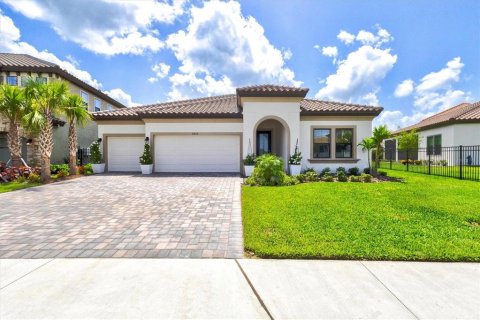 House in Parrish, Florida 4 bedrooms, 235.69 sq.m. № 2230492 - photo 7