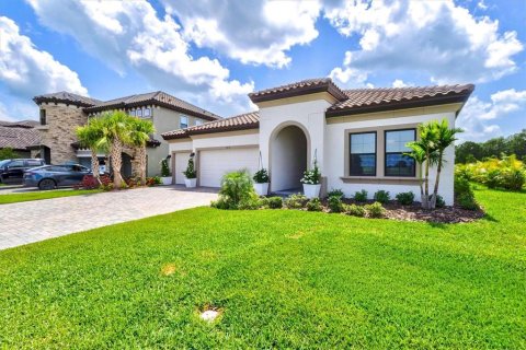 House in Parrish, Florida 4 bedrooms, 235.69 sq.m. № 2230492 - photo 12