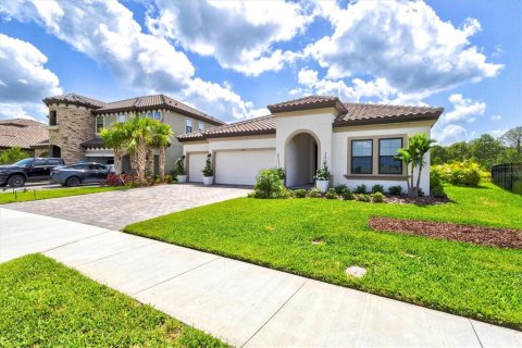 House in Parrish, Florida 4 bedrooms, 235.69 sq.m. № 2230492 - photo 9