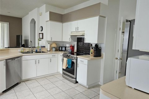 Copropriété à louer à Sun City Center, Floride: 2 chambres, 114.83 m2 № 2221571 - photo 12