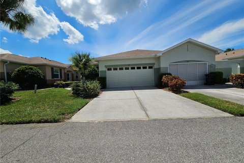 Condo à Sun City Center, Floride, 2 chambres  № 2221571