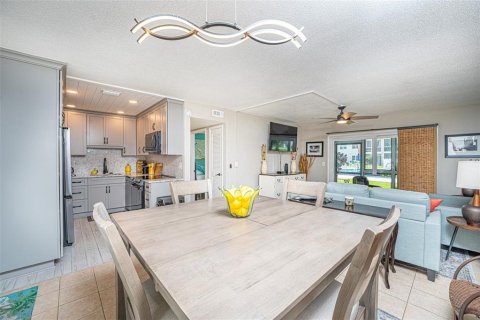 Condominio en venta en New Smyrna Beach, Florida, 2 dormitorios, 77.85 m2 № 2101941 - foto 9