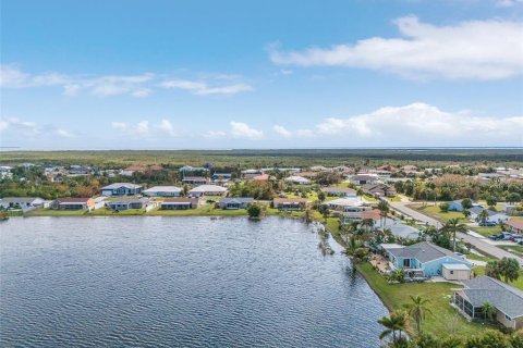 Terreno en venta en Port Charlotte, Florida № 1430203 - foto 6
