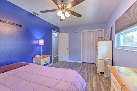 House in Brandon, Florida 4 bedrooms, 186.55 sq.m. № 1670212 - photo 27