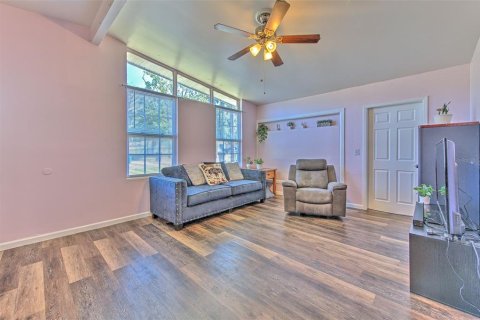 House in Brandon, Florida 4 bedrooms, 186.55 sq.m. № 1670212 - photo 6