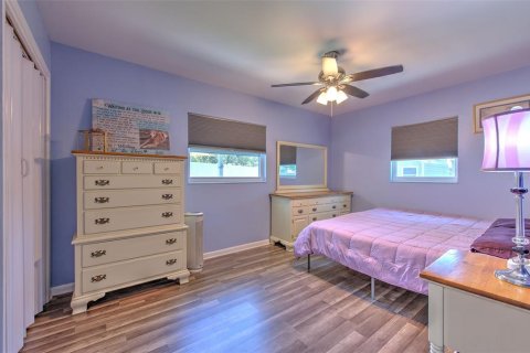 House in Brandon, Florida 4 bedrooms, 186.55 sq.m. № 1670212 - photo 26