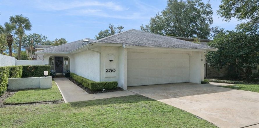Villa ou maison à Winter Park, Floride 3 chambres, 196.4 m2 № 2093209