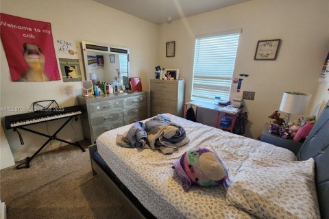 Townhouse in Homestead, Florida 3 bedrooms, 143.26 sq.m. № 1986816 - photo 30