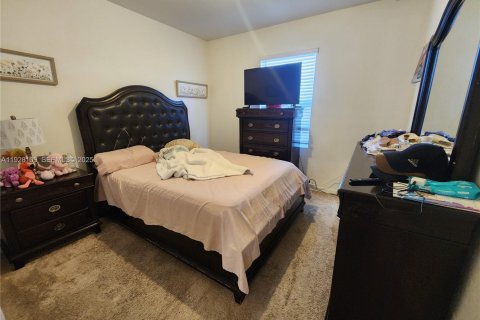 Townhouse in Homestead, Florida 3 bedrooms, 143.26 sq.m. № 1986816 - photo 26