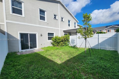 Townhouse in Homestead, Florida 3 bedrooms, 143.26 sq.m. № 1986816 - photo 24
