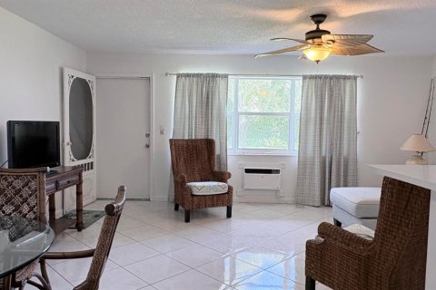 Condominio en venta en Boynton Beach, Florida, 1 dormitorio, 65.5 m2 № 2245644 - foto 3