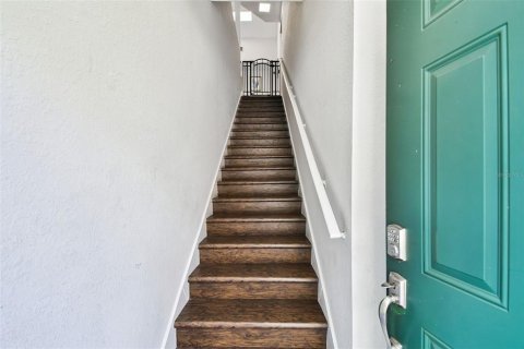 Condo in Tampa, Florida, 2 bedrooms № 2218214 - photo 4