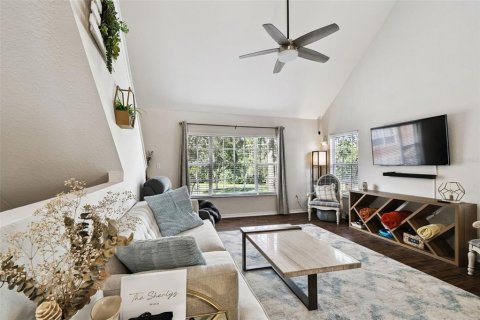Condo in Tampa, Florida, 2 bedrooms № 2218214 - photo 21
