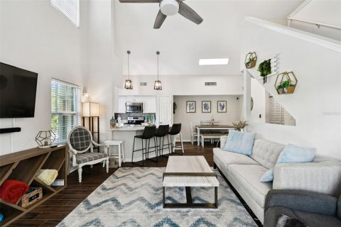 Condo in Tampa, Florida, 2 bedrooms № 2218214 - photo 24