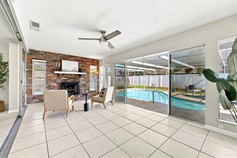 House in Saint Petersburg, Florida 3 bedrooms, 160.16 sq.m. № 2152056 - photo 20