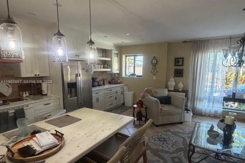 Снять в аренду виллу или дом в Майами, Флорида 3 спальни, 143.91м2, № 2044178 - фото 13