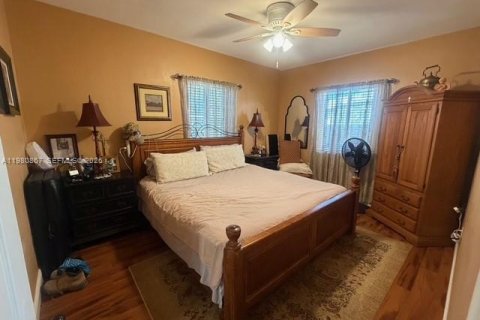 Снять в аренду виллу или дом в Майами, Флорида 3 спальни, 143.91м2, № 2044178 - фото 16