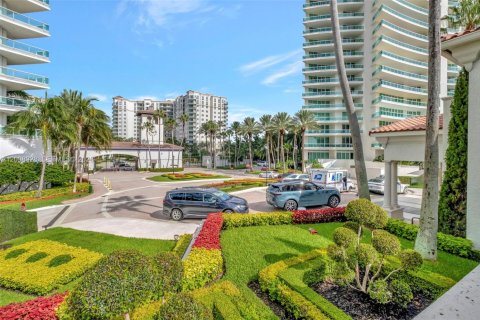 Condominio en venta en Aventura, Florida, 2 dormitorios, 222.04 m2 № 2397402 - foto 8