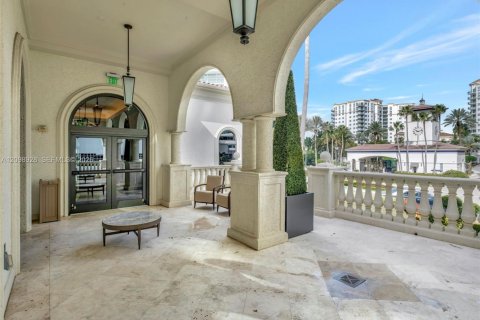 Condominio en venta en Aventura, Florida, 2 dormitorios, 222.04 m2 № 2397402 - foto 10