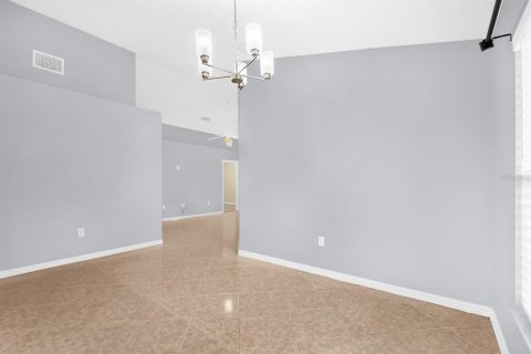 Casa en venta en Orlando, Florida, 3 dormitorios, 125.98 m2 № 1913399 - foto 3