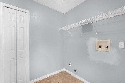 Casa en venta en Orlando, Florida, 3 dormitorios, 125.98 m2 № 1913399 - foto 14