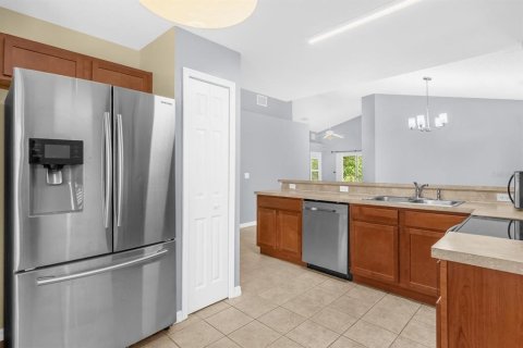 Casa en venta en Orlando, Florida, 3 dormitorios, 125.98 m2 № 1913399 - foto 6