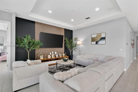 Villa ou maison à vendre à Port St. Lucie, Floride: 4 chambres, 273.88 m2 № 2029848 - photo 24