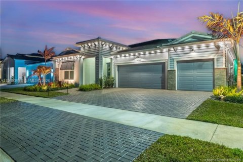 Villa ou maison à Port St. Lucie, Floride 4 chambres, 273.88 m2 № 2029848