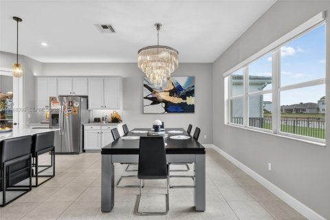 Villa ou maison à vendre à Port St. Lucie, Floride: 4 chambres, 273.88 m2 № 2029848 - photo 16