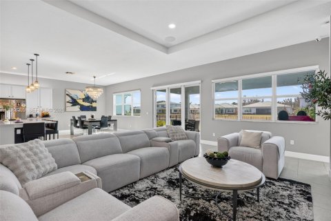 Villa ou maison à vendre à Port St. Lucie, Floride: 4 chambres, 273.88 m2 № 2029848 - photo 19