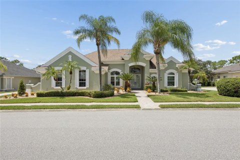House in Lakeland, Florida 4 bedrooms, 322.56 sq.m. № 2369758
