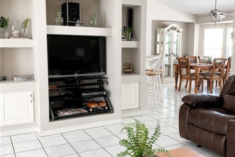 Villa ou maison à louer à Port Charlotte, Floride: 3 chambres, 147.62 m2 № 213793 - photo 25