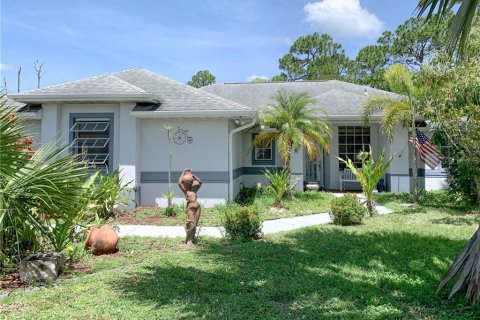 Villa ou maison à louer à Port Charlotte, Floride: 3 chambres, 147.62 m2 № 213793 - photo 9