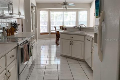 Villa ou maison à louer à Port Charlotte, Floride: 3 chambres, 147.62 m2 № 213793 - photo 10