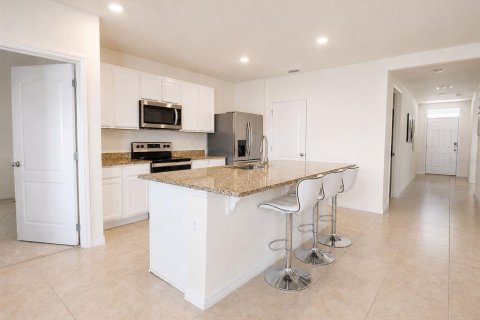 Casa en alquiler en Davenport, Florida, 3 dormitorios, 160.26 m2 № 2221807 - foto 18