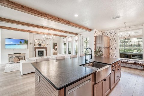 House in Clermont, Florida 4 bedrooms, 183.57 sq.m. № 1681733 - photo 7