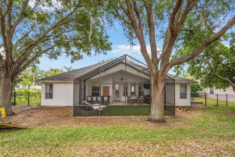 House in Clermont, Florida 4 bedrooms, 183.57 sq.m. № 1681733 - photo 21