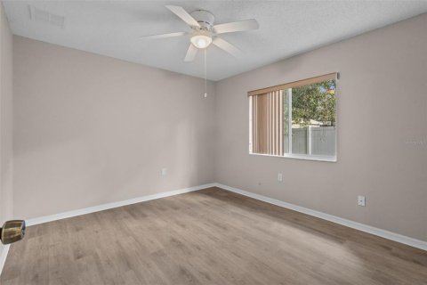 House in Spring Hill, Florida 3 bedrooms, 111.48 sq.m. № 2418992 - photo 24