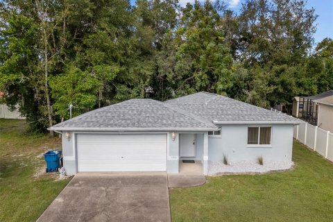 House in Spring Hill, Florida 3 bedrooms, 111.48 sq.m. № 2418992 - photo 25