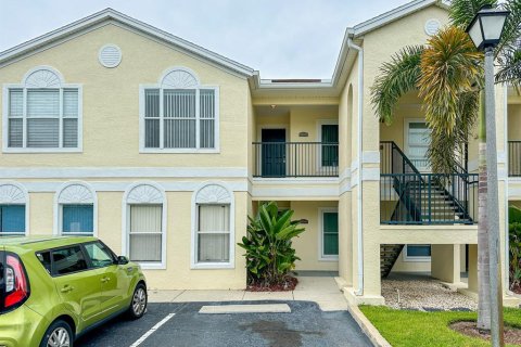 Condo in Kissimmee, Florida, 3 bedrooms  № 1898630 - photo 1
