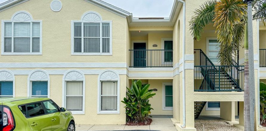 Condominio en Kissimmee, Florida, 3 dormitorios № 1898630