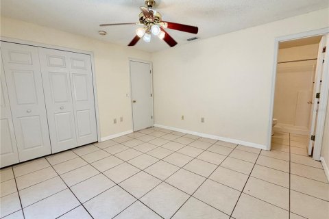 House in Orlando, Florida 3 bedrooms, 106.65 sq.m. № 2113527 - photo 9