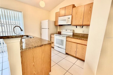 Villa ou maison à louer à Orlando, Floride: 3 chambres, 106.65 m2 № 2113527 - photo 4