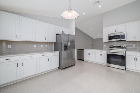 House in Palm Coast, Florida 3 bedrooms, 145.58 sq.m. № 2348000 - photo 21