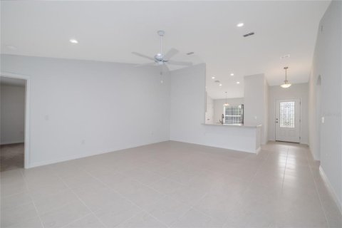 House in Palm Coast, Florida 3 bedrooms, 145.58 sq.m. № 2348000 - photo 16