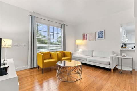 Copropriété à louer à Miami Beach, Floride: 1 chambre, 50.17 m2 № 2397646 - photo 7