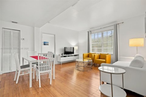 Copropriété à louer à Miami Beach, Floride: 1 chambre, 50.17 m2 № 2397646 - photo 5