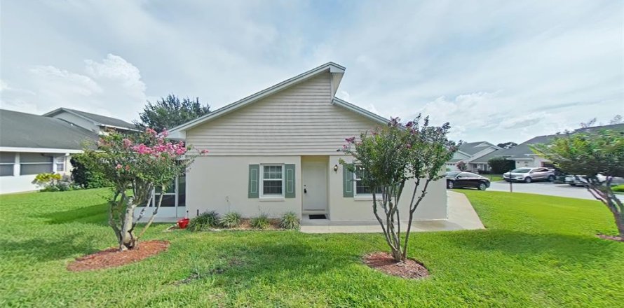 Touwnhouse à Clermont, Floride 2 chambres, 115.2 m2 № 2432699